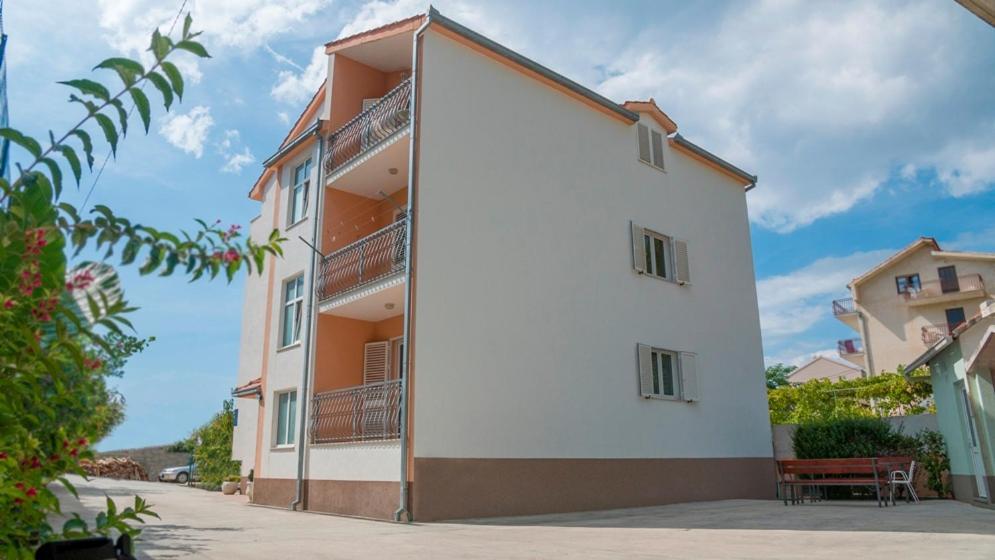 Luxury Apartment Antoni Подстрана Екстериор снимка