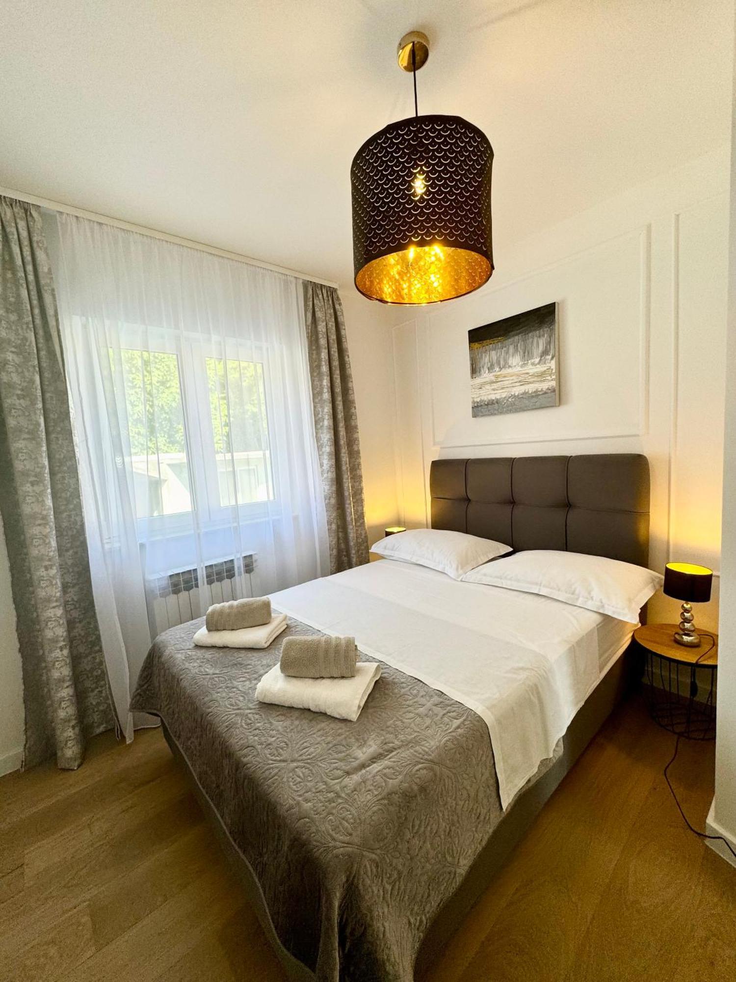 Luxury Apartment Antoni Подстрана Екстериор снимка