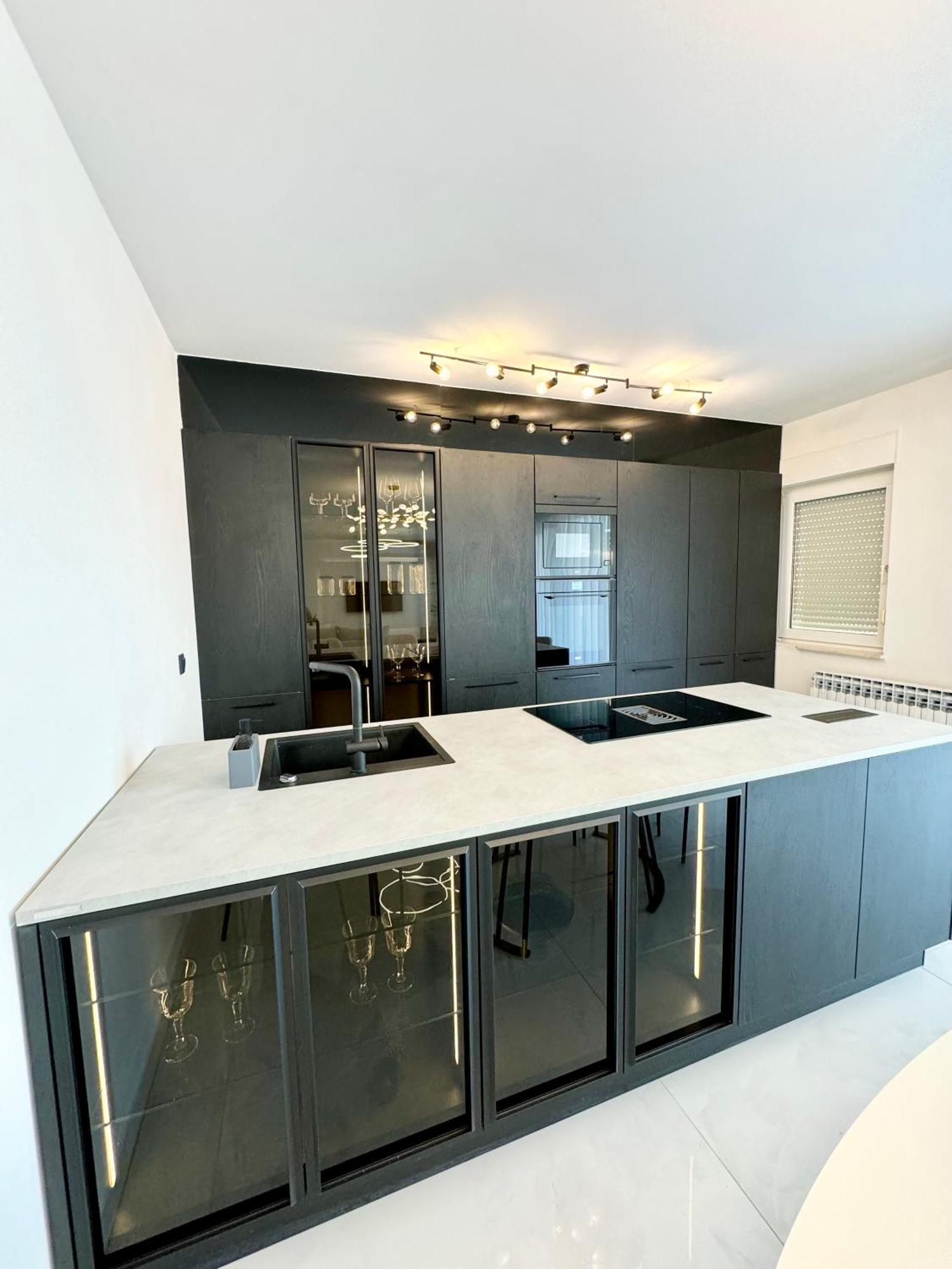Luxury Apartment Antoni Подстрана Екстериор снимка